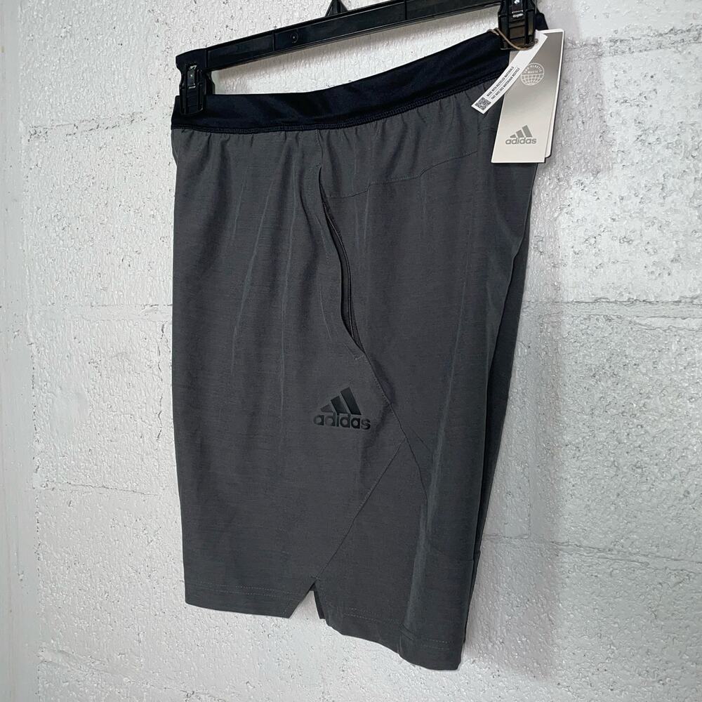 Adidas Men's Axis 3.0 Woven Shorts gray XS